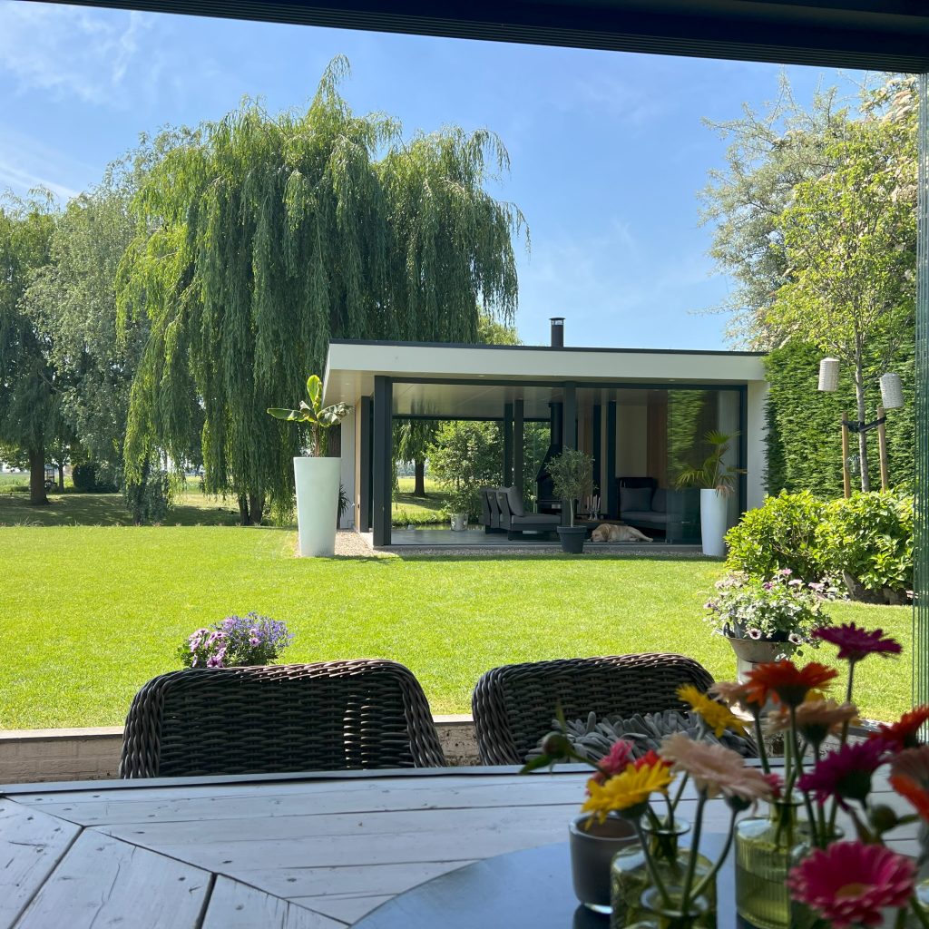 Ellen_Herber_interieurvormgeving_tuinkamer_villa_afstandsfoto