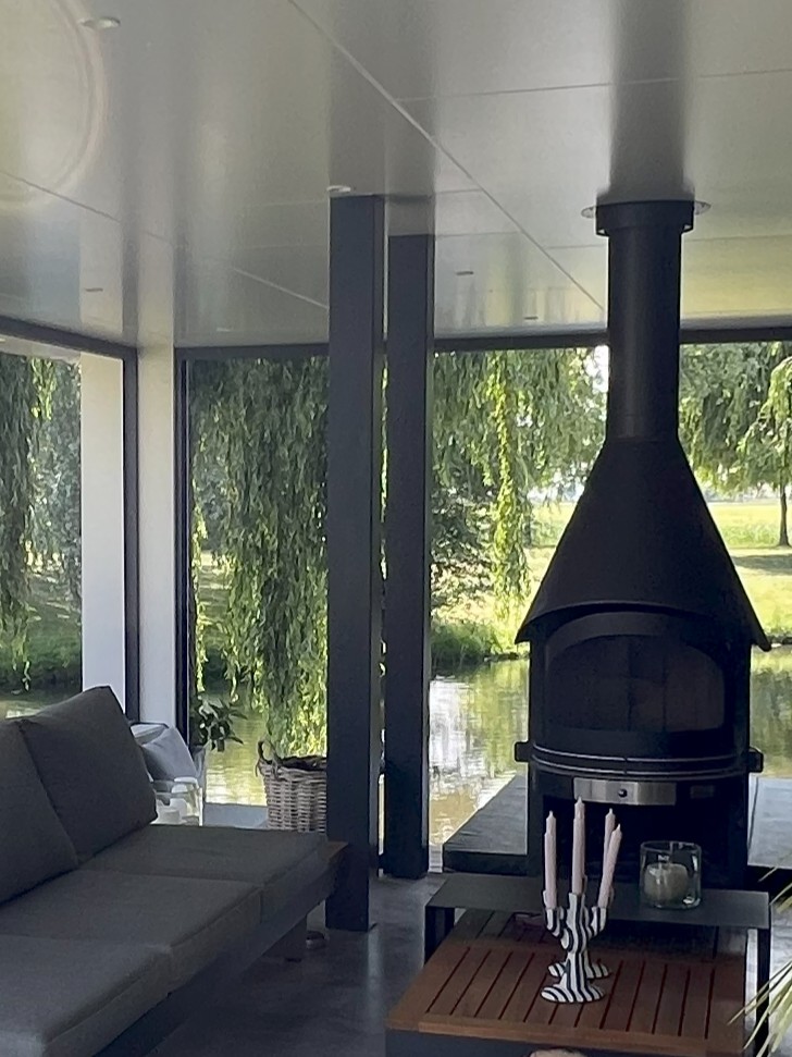 Ellen_Herber_interieurvormgeving_tuinkamer_villa_doorkijk_waterkant